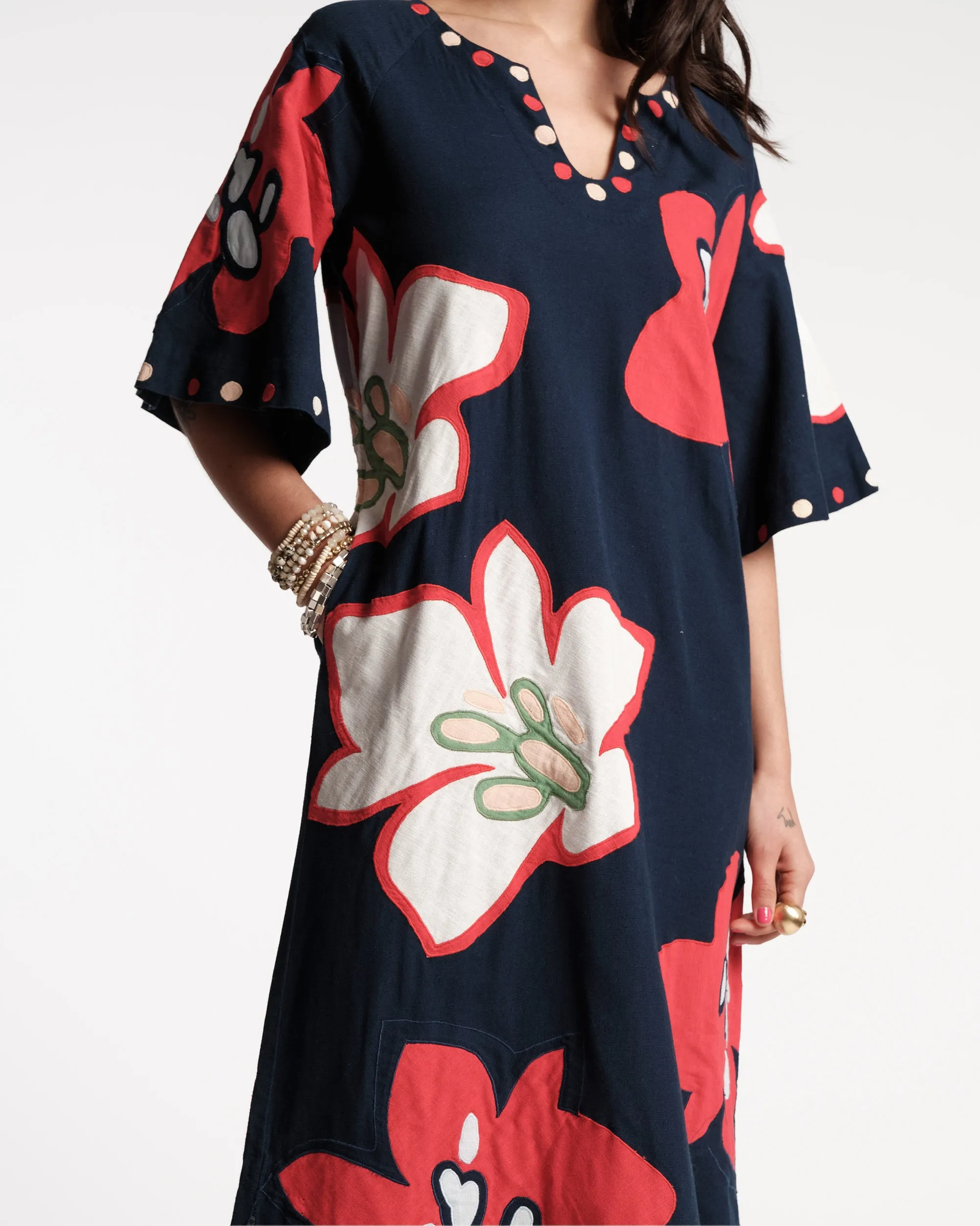 Delightful Embroidered Caftan Dreamy Daisies Navy