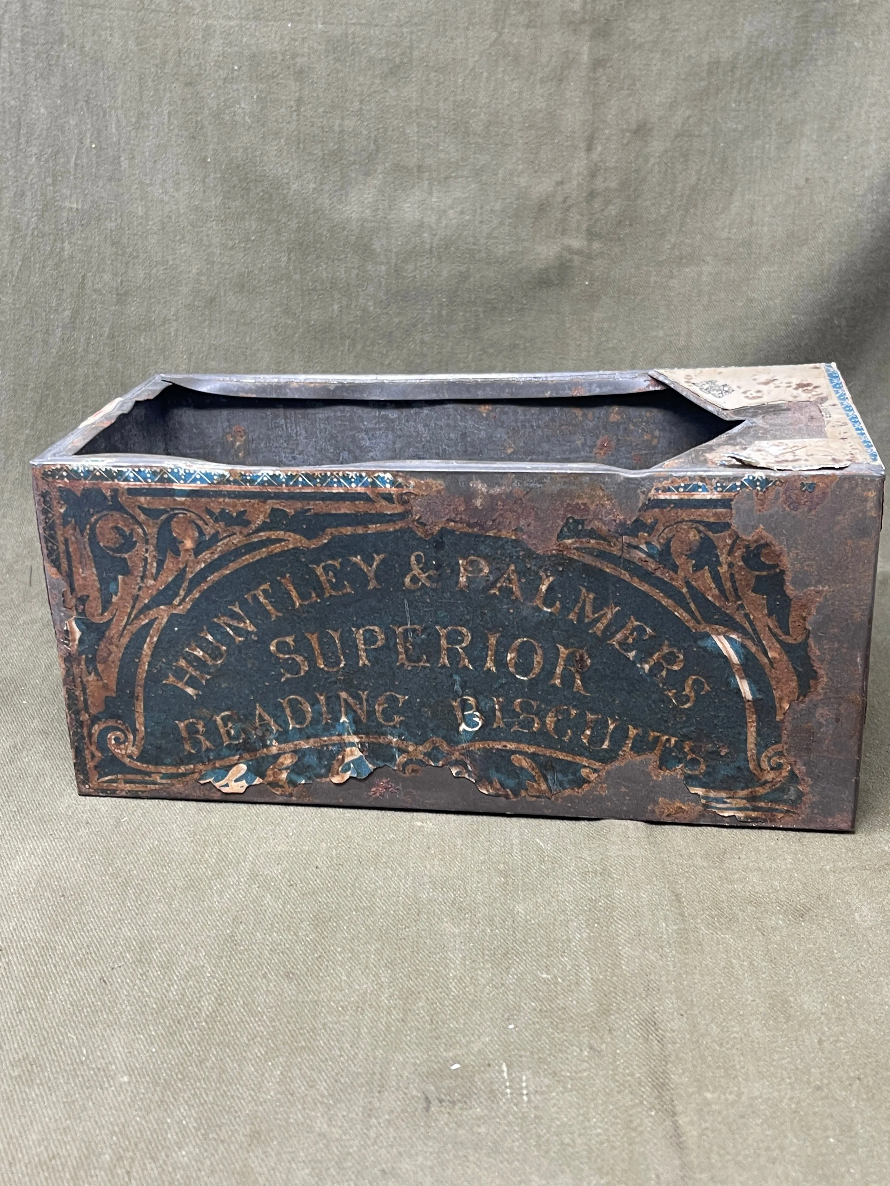 Vintage Huntley & Palmer Biscuit Tin